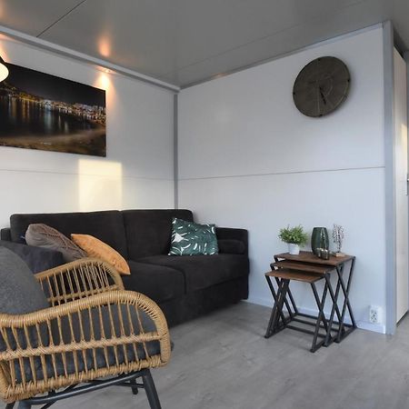 Tiny Floating House Ibiza Villa Maastricht Ngoại thất bức ảnh
