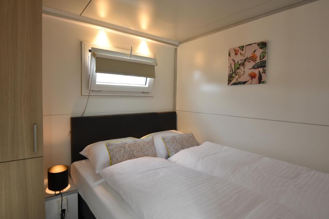 Tiny Floating House Ibiza Villa Maastricht Ngoại thất bức ảnh